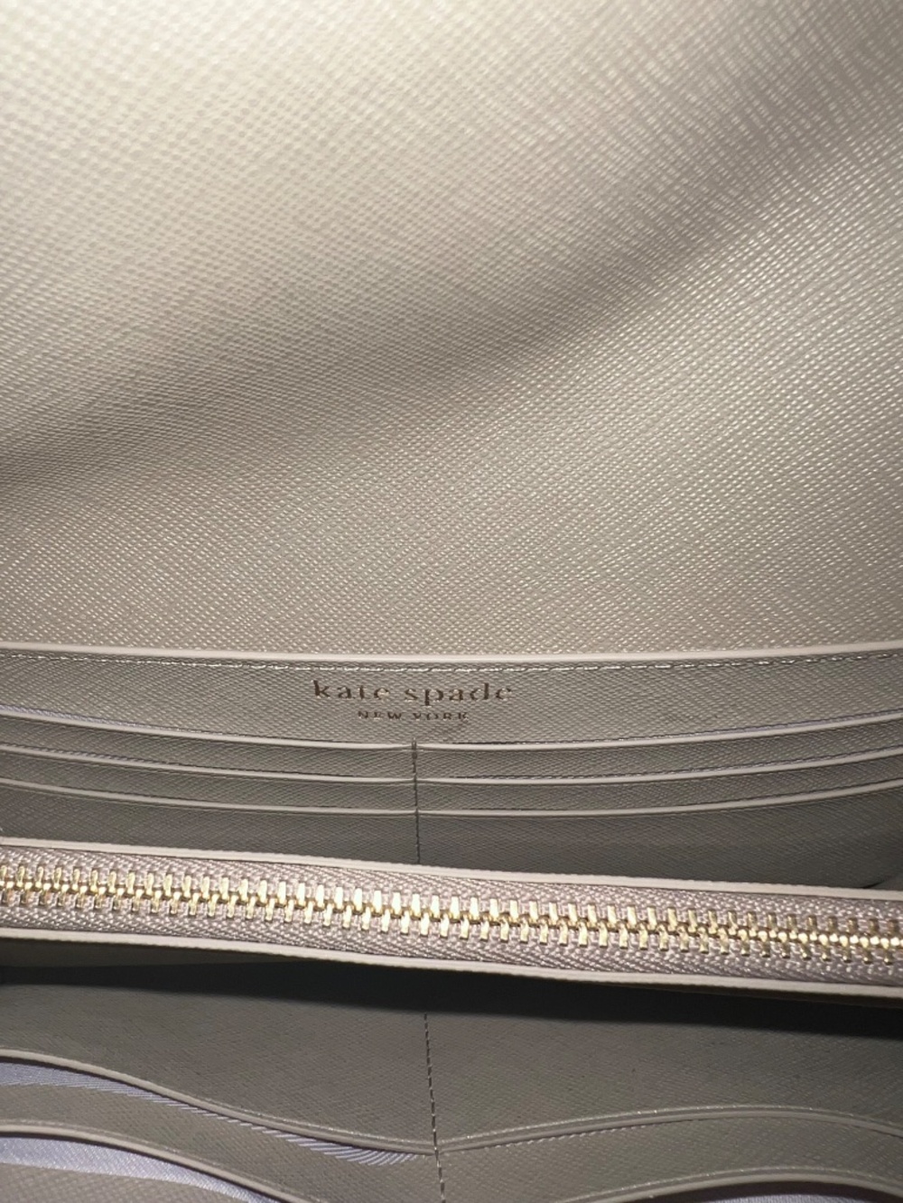 Kate Spade wallet - Picture 3 of 3